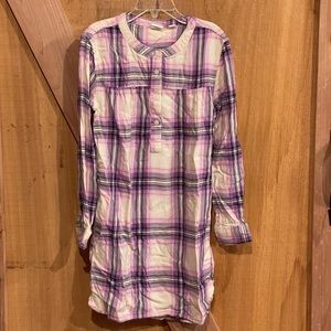 GAP kids purple plaid tunic. Girls size 8. Like new.